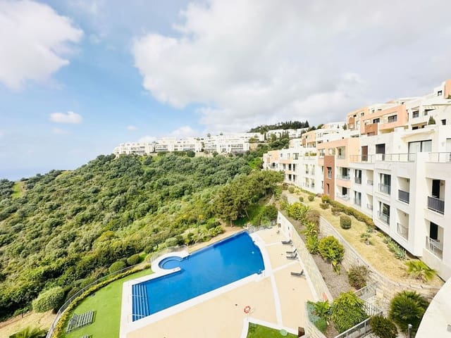 3 slaapkamer Penthouse te koop in Los Monteros, Marbella met zwembad garage - € 740.000 (Ref: 9640442)