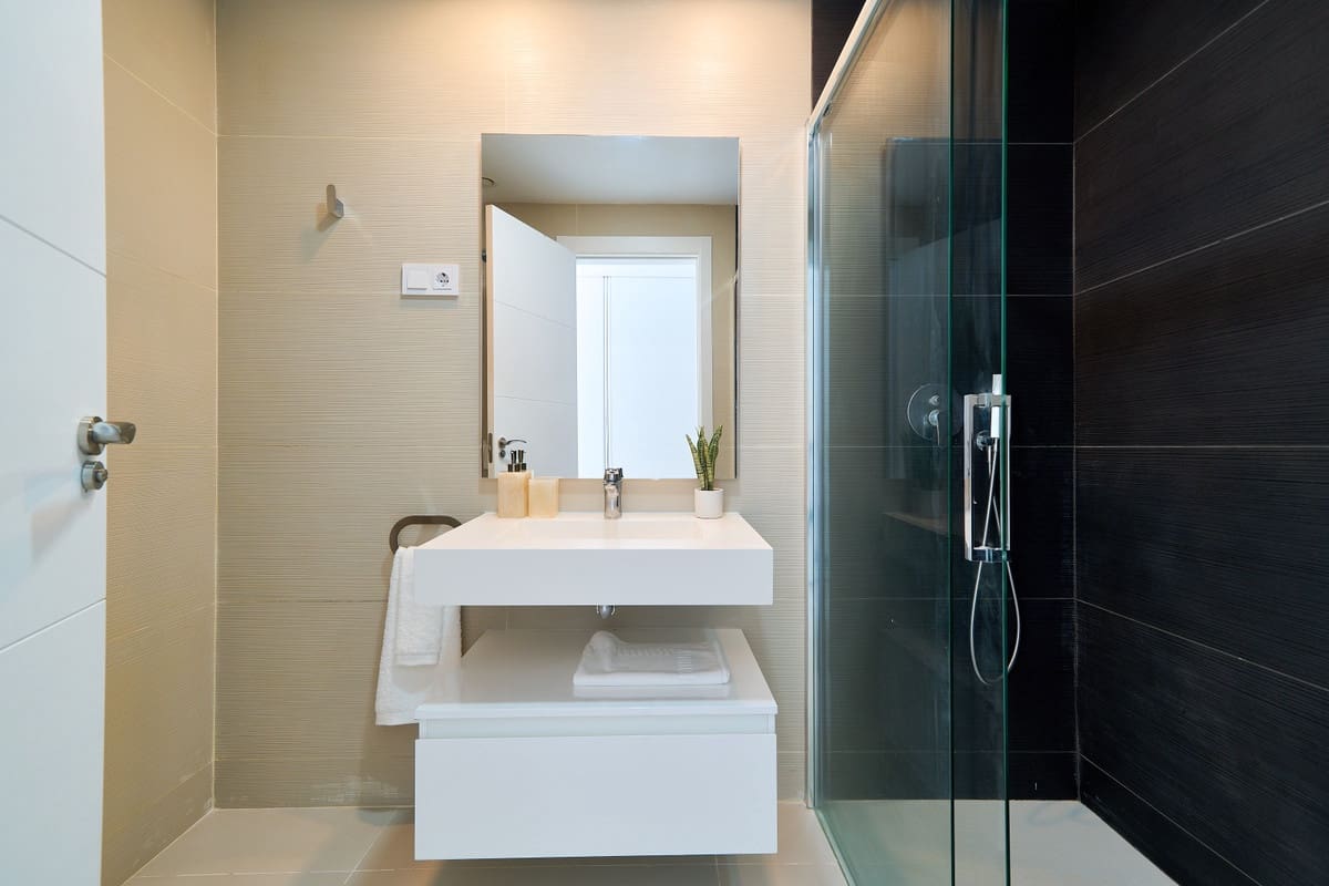 2 sypialnia Apartament na sprzedaż w New Golden Mile z basenem garażem - 540 000 € (Ref: 9652297)