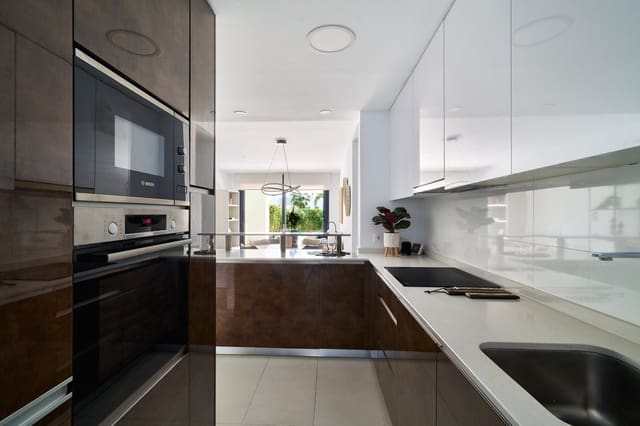 2 sovrum Lägenhet till salu i New Golden Mile, Estepona med pool garage - 540 000 € (Ref: 9652297)