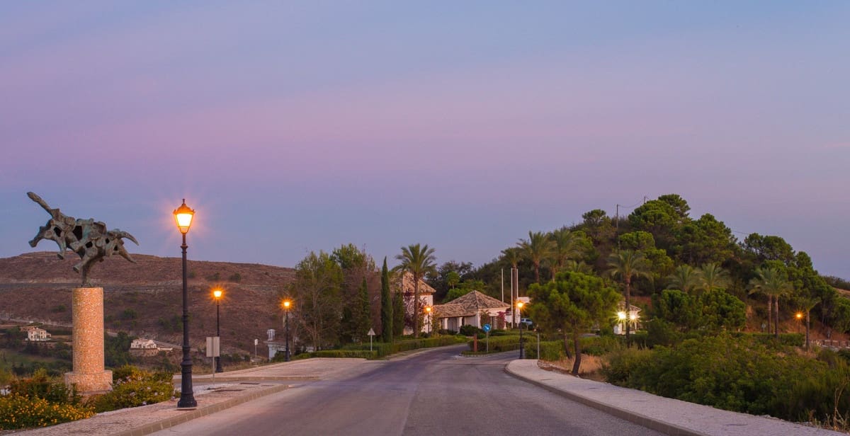 Chalet de 4 habitaciones en Benahavís en venta con piscina garaje - 3.250.000 € (Ref: 9715064)