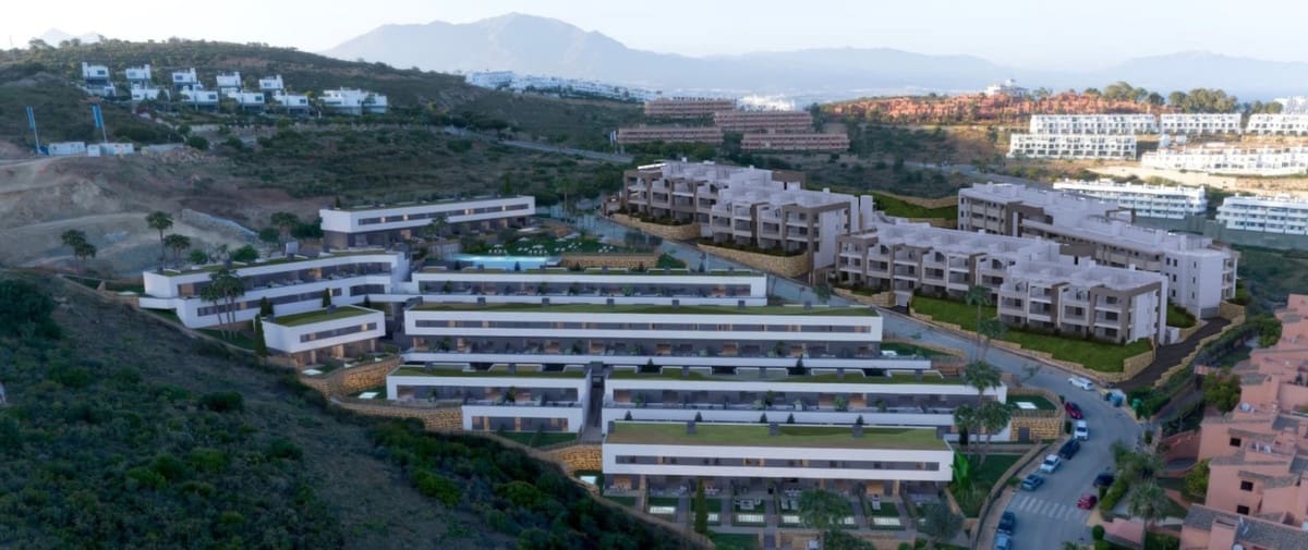 2 quarto Apartamento para venda em Manilva com piscina garagem - 390 000 € (Ref: 9794968)