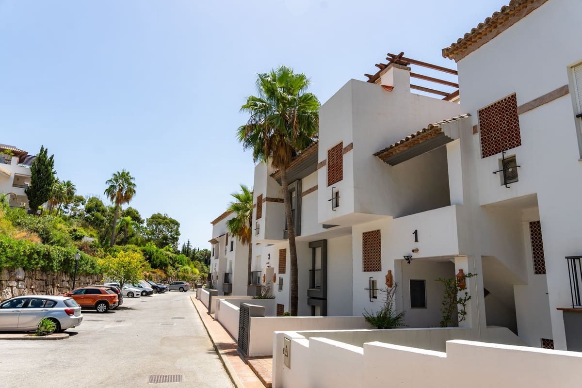 2 soveværelse Penthouse til salg i Los Arqueros med swimmingpool garage - € 465.000 (Ref: 10011946)