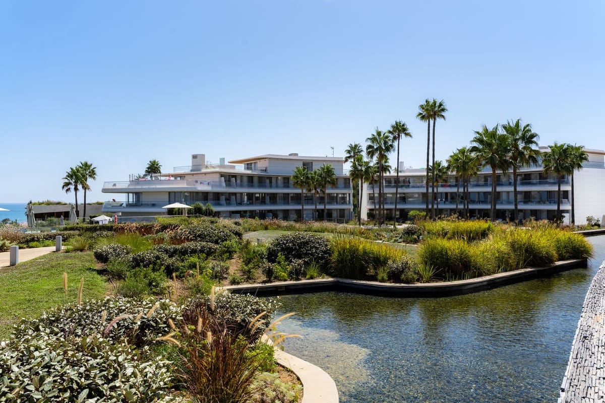 4 makuuhuone Paritalo vuokrattavana paikassa Estepona mukana uima-altaan 
autotalli - 15 000 € (Ref: 10023331)