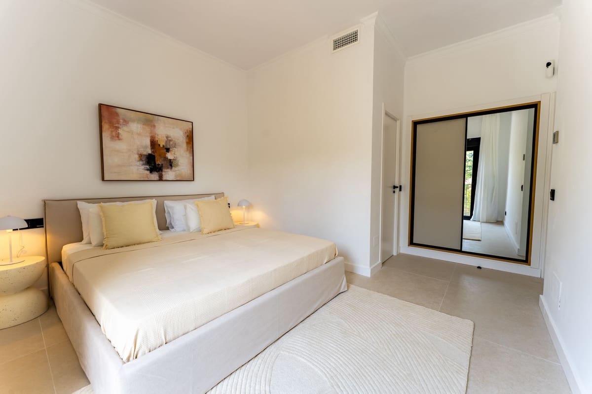 4 soverom Villa til leie i Nueva Andalucia med svømmebasseng garasje - € 12 900 (Ref: 10023464)