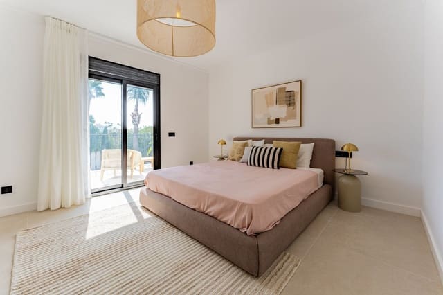 4 quarto Moradia para arrendar em Nueva Andalucia, Marbella com piscina garagem - 12 900 € (Ref: 10023464)