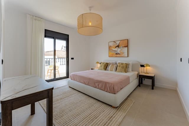 4 quarto Moradia para arrendar em Nueva Andalucia, Marbella com piscina garagem - 12 900 € (Ref: 10023464)