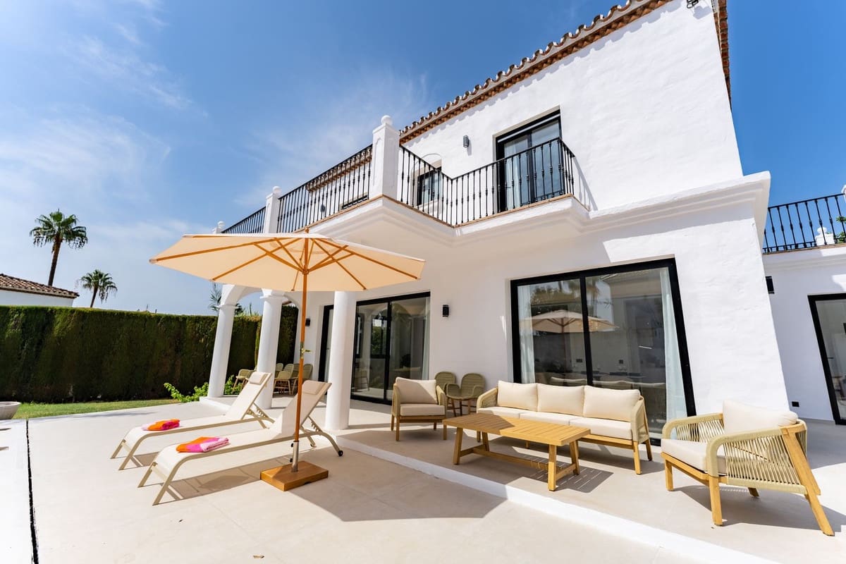 4 soverom Villa til leie i Nueva Andalucia med svømmebasseng garasje - € 12 900 (Ref: 10023464)