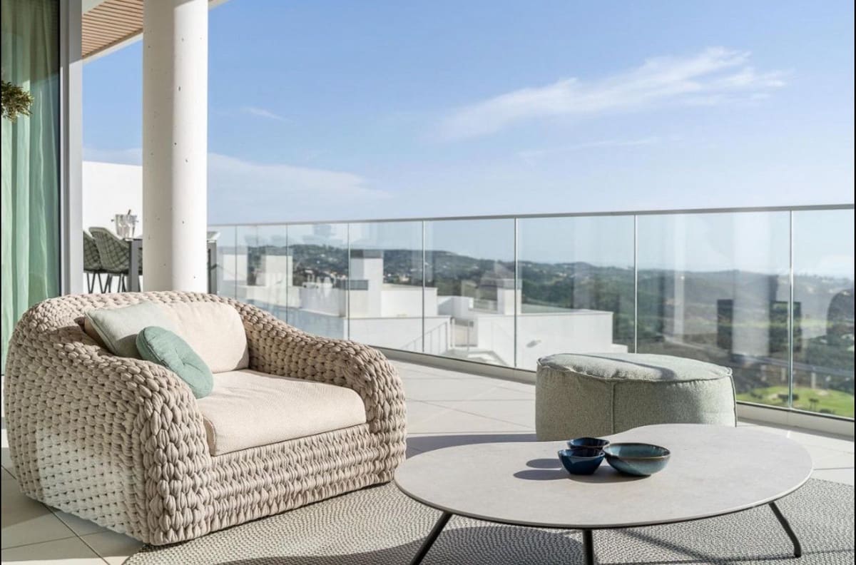 2 sypialnia Apartament na sprzedaż w La Cala de Mijas z basenem garażem - 665 000 € (Ref: 8802649)