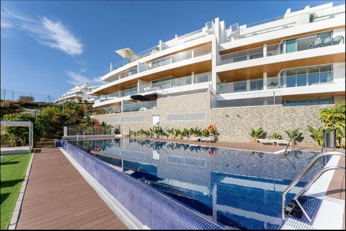 2 sypialnia Apartament na sprzedaż w La Cala de Mijas z basenem garażem - 665 000 € (Ref: 8802649)