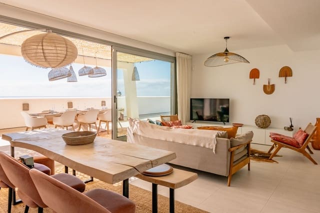 4 quarto Penthouse para arrendamento para férias em Estepona com piscina Garagem - 2 100 € (Ref: 8969331)