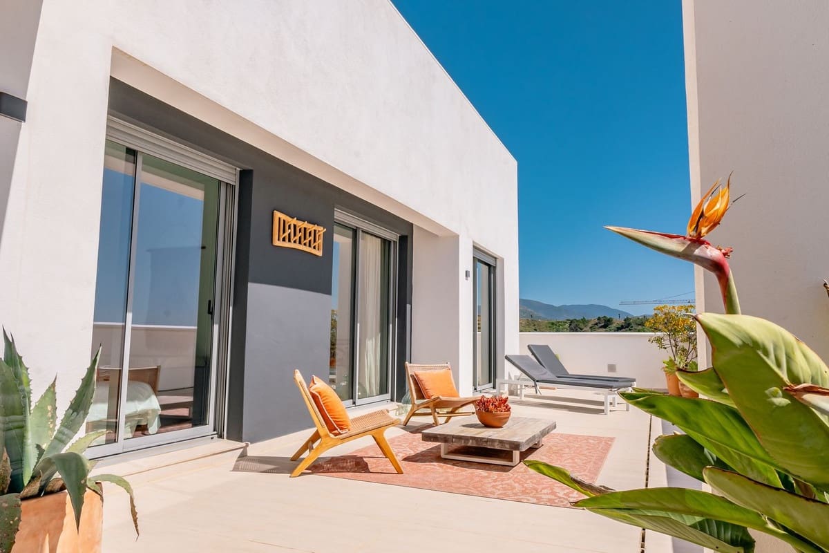 4 camera da letto Attico da affitare come casa vacanza in Estepona con piscina garage - 2.100 € (Rif: 8969331)