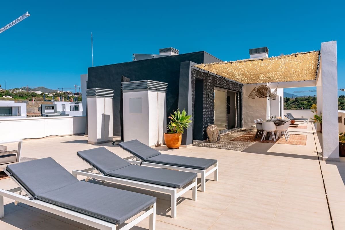 4 camera da letto Attico da affitare come casa vacanza in Estepona con piscina garage - 2.100 € (Rif: 8969331)