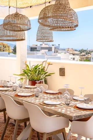 4 quarto Penthouse para arrendamento para férias em Estepona com piscina Garagem - 2 100 € (Ref: 8969331)