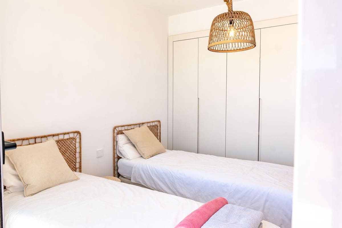 4 camera da letto Attico da affitare come casa vacanza in Estepona con piscina garage - 2.100 € (Rif: 8969331)