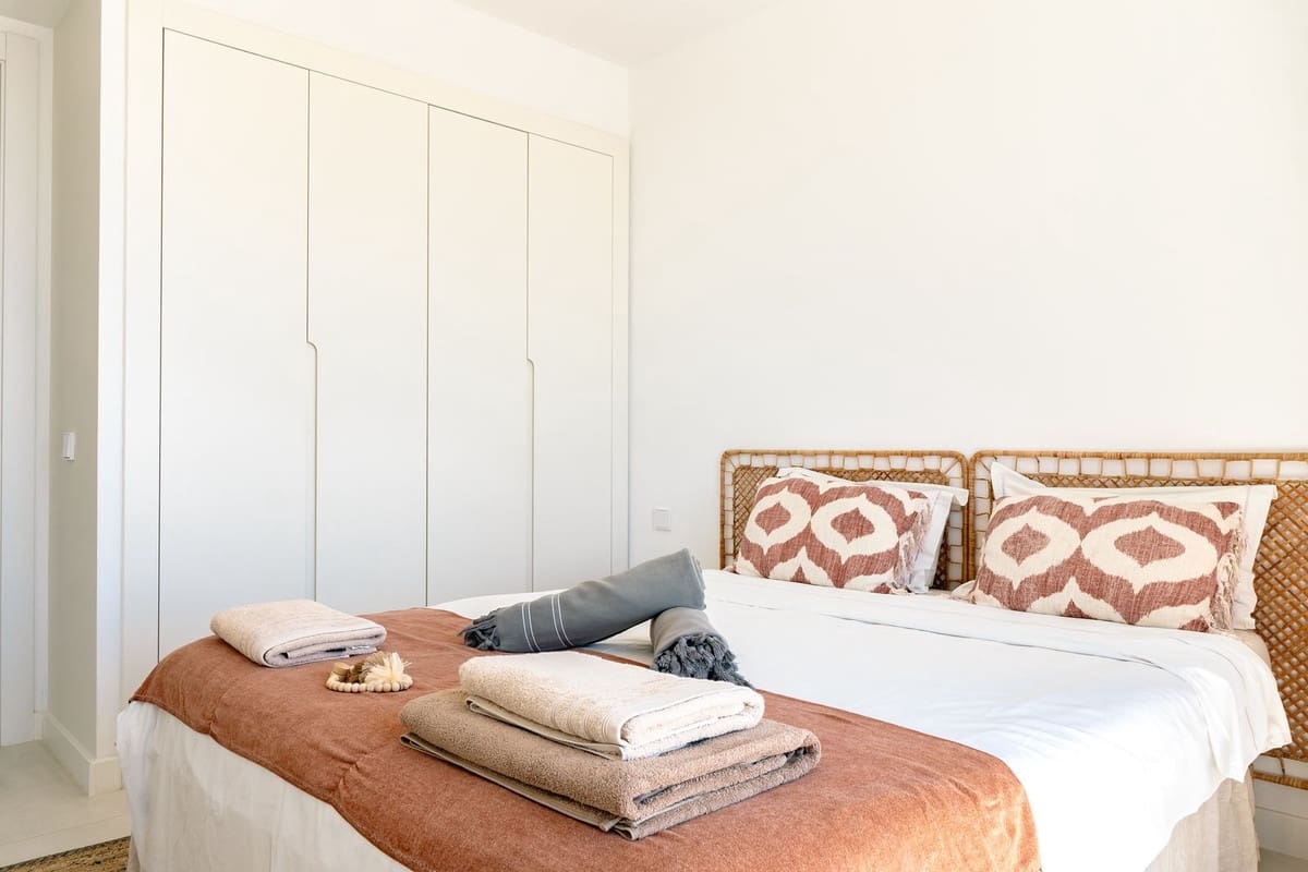 4 camera da letto Attico da affitare come casa vacanza in Estepona con piscina garage - 2.100 € (Rif: 8969331)