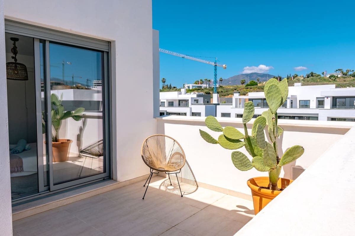 4 camera da letto Attico da affitare come casa vacanza in Estepona con piscina garage - 2.100 € (Rif: 8969331)