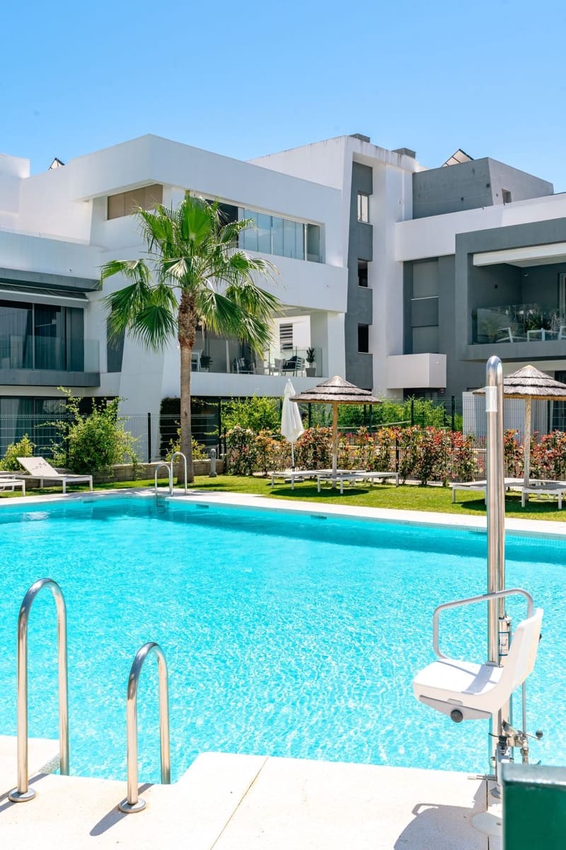 4 camera da letto Attico da affitare come casa vacanza in Estepona con piscina garage - 2.100 € (Rif: 8969331)