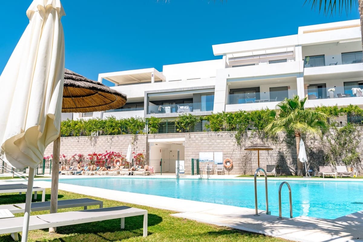 4 camera da letto Attico da affitare come casa vacanza in Estepona con piscina garage - 2.100 € (Rif: 8969331)