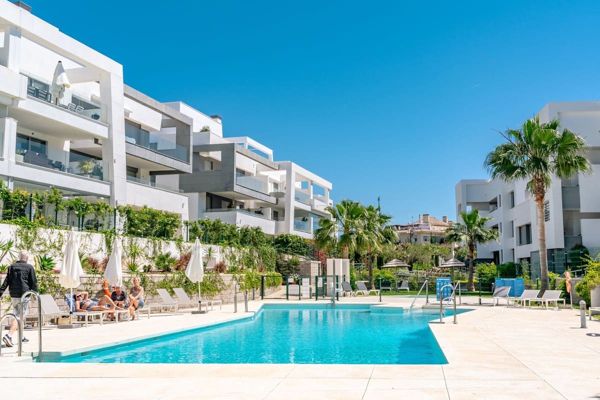 4 camera da letto Attico da affitare come casa vacanza in Estepona con piscina garage - 2.100 € (Rif: 8969331)