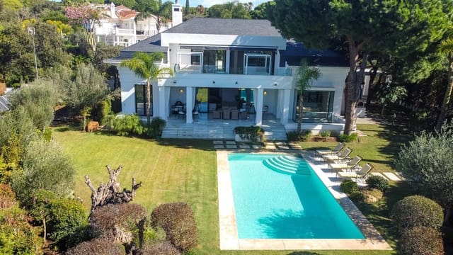 4 makuuhuone Huvila vuokrattavana paikassa Las Chapas, Marbella mukana uima-altaan 
autotalli - 9 000 € (Ref: 8983123)