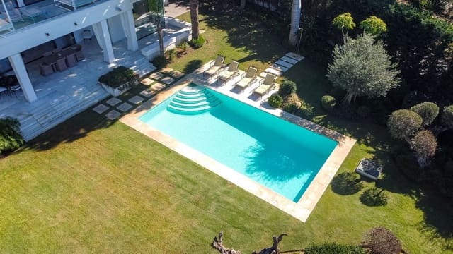 4 makuuhuone Huvila vuokrattavana paikassa Las Chapas, Marbella mukana uima-altaan 
autotalli - 9 000 € (Ref: 8983123)