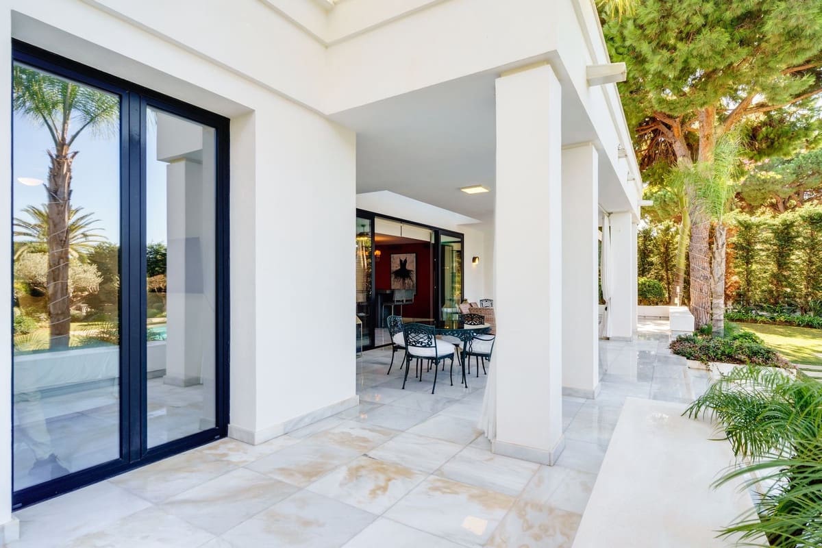 4 sypialnia Willa na kwatery wakacyjne w Las Chapas z basenem - 3 500 € (Ref: 8983124)