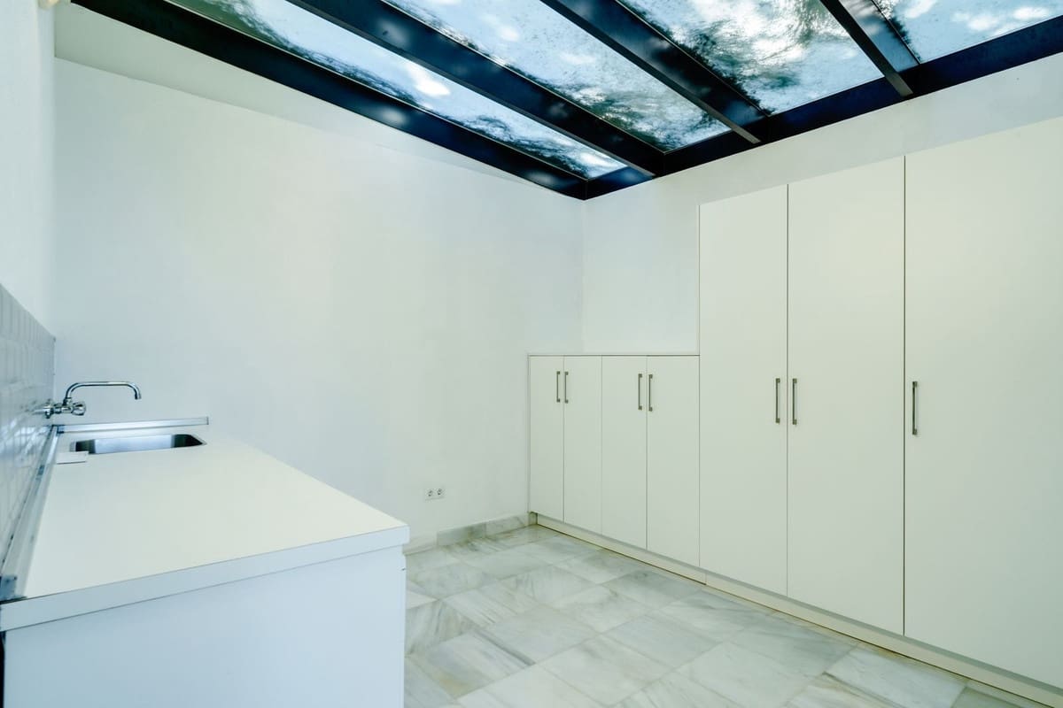 4 sypialnia Willa na kwatery wakacyjne w Las Chapas z basenem - 3 500 € (Ref: 8983124)