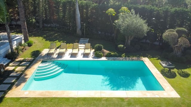 4 sypialnia Willa na kwatery wakacyjne w Las Chapas, Marbella z basenem - 3 500 € (Ref: 8983124)