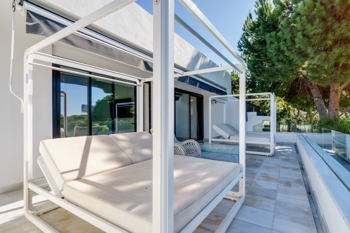 4 sypialnia Willa na kwatery wakacyjne w Las Chapas z basenem - 3 500 € (Ref: 8983124)