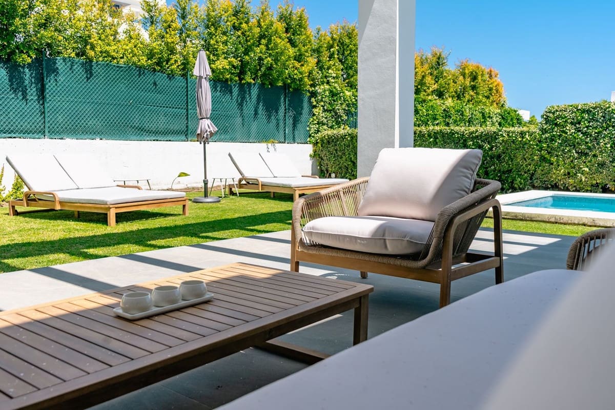 Villa/Maison de 4 chambres de location de vacances à Cancelada avec piscine garage - 5 600 € (Ref: 8991989)