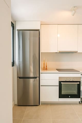 2 sypialnia Penthouse do wynajęcia w Selwo, Estepona z garażem - 2 200 € (Ref: 9005199)