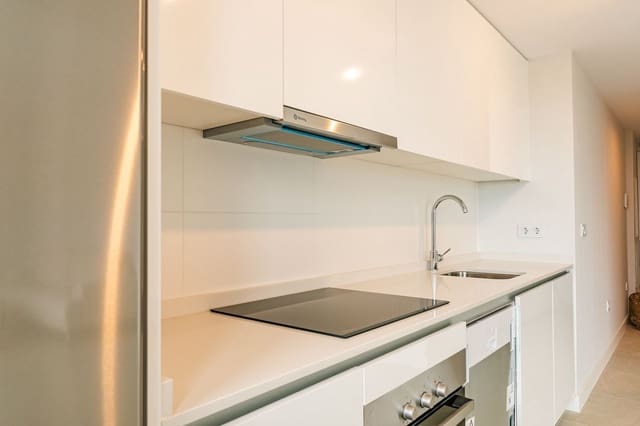 2 sypialnia Penthouse do wynajęcia w Selwo, Estepona z garażem - 2 200 € (Ref: 9005199)