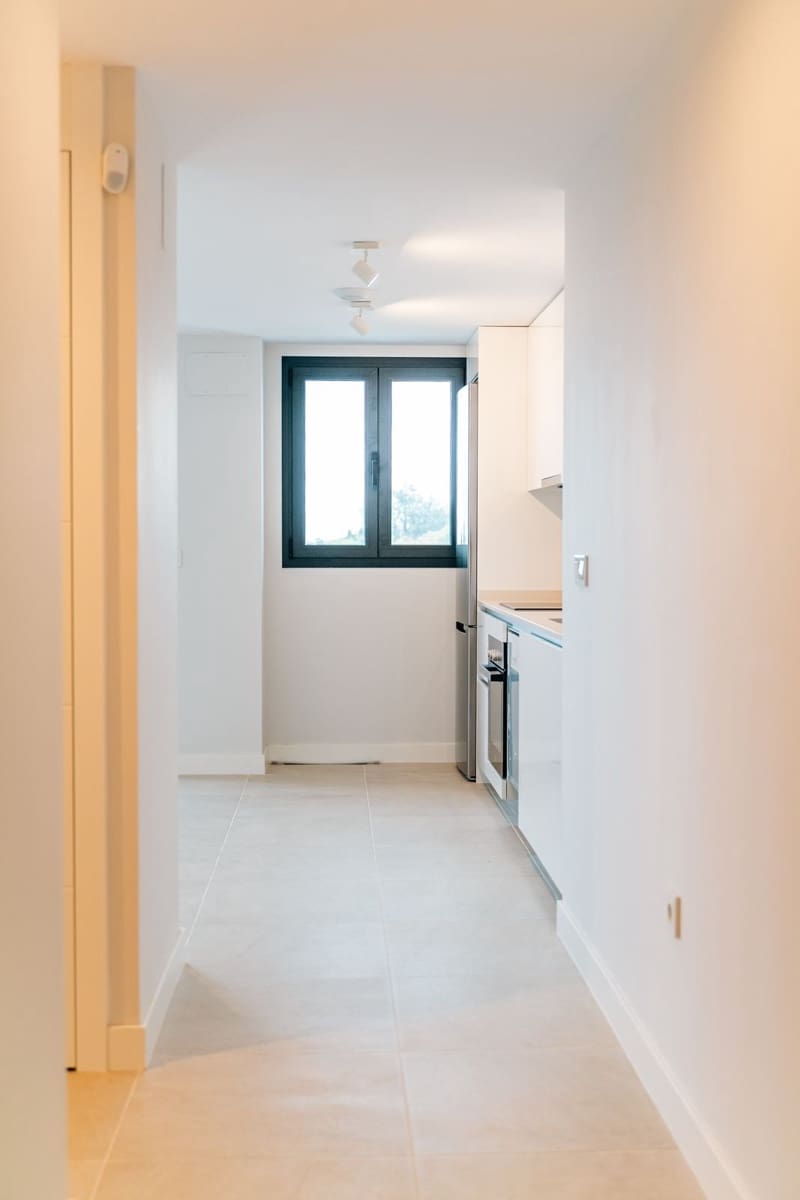 2 camera da letto Attico da affittare in New Golden Mile con garage - 2.100 € (Rif: 9005199)