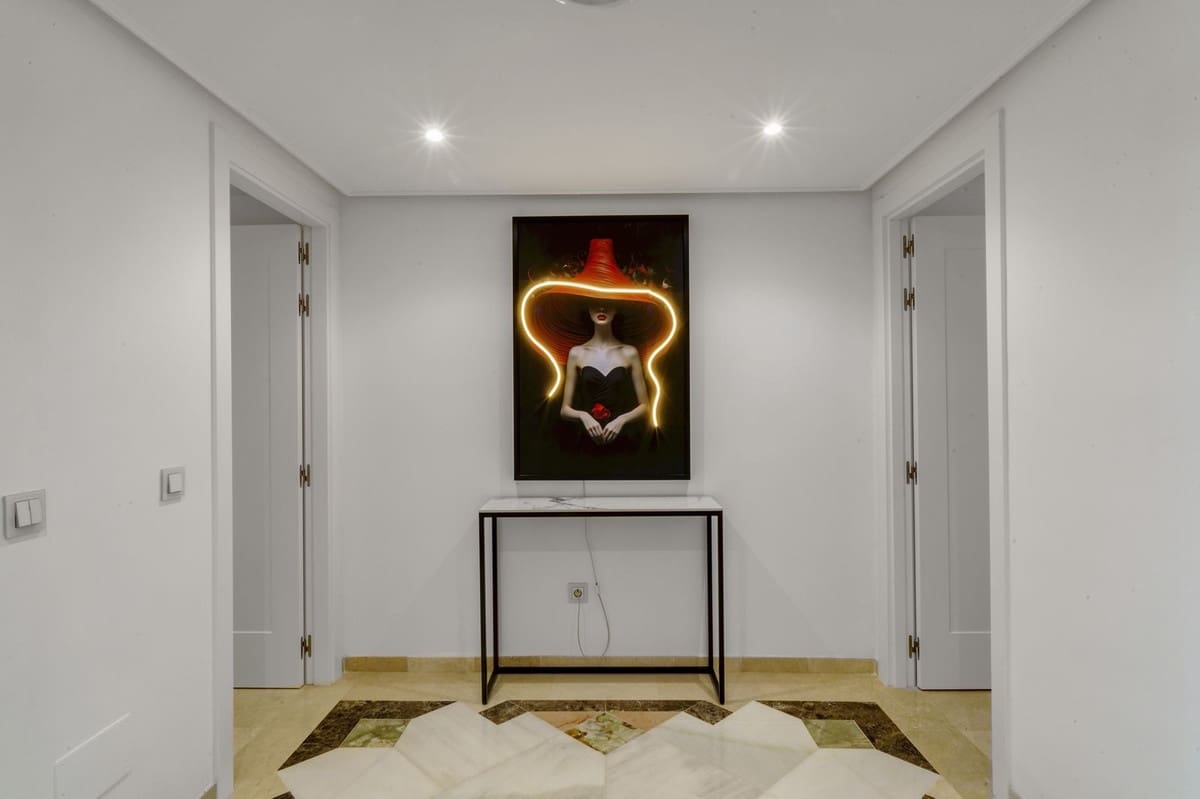 3 bedroom Apartment for rent in Estepona with pool garage - € 3,750 (Ref: 9115593)