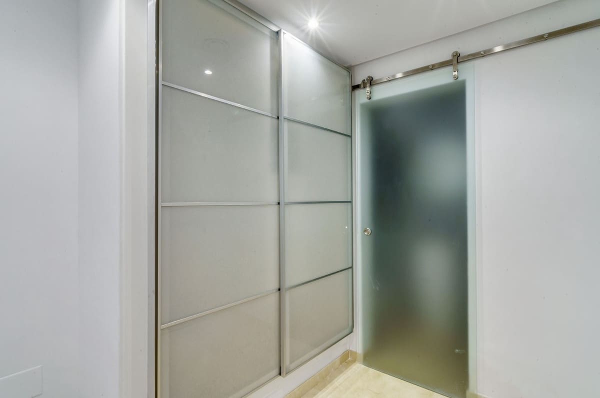 3 bedroom Apartment for rent in Estepona with pool garage - € 3,750 (Ref: 9115593)