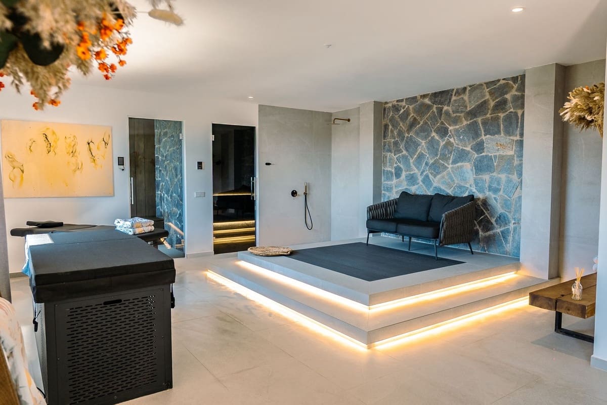 6 sypialnia Willa na kwatery wakacyjne w Benahavis z basenem garażem - 18 500 € (Ref: 9121453)