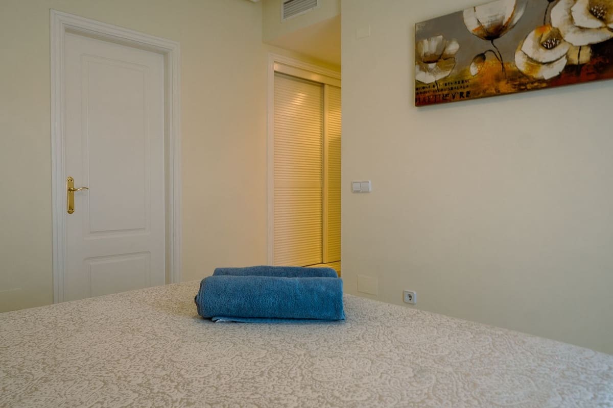 3 slaapkamer Appartement te koop in Los Arqueros met zwembad garage - € 495.000 (Ref: 9320022)