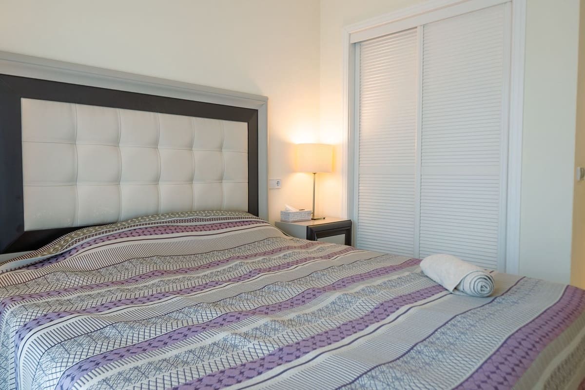 3 slaapkamer Appartement te koop in Los Arqueros met zwembad garage - € 495.000 (Ref: 9320022)