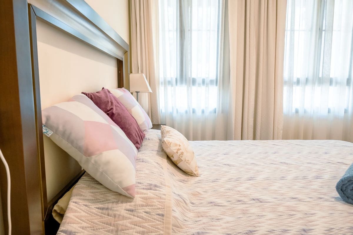 3 slaapkamer Appartement te koop in Los Arqueros met zwembad garage - € 495.000 (Ref: 9320022)