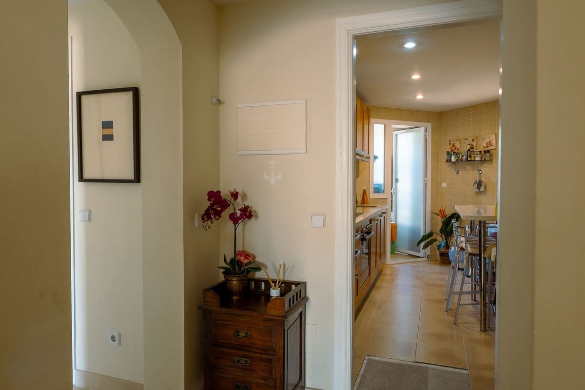 2 soverom Penthouse til salgs i Los Arqueros med svømmebasseng garasje - € 499 000 (Ref: 9325387)