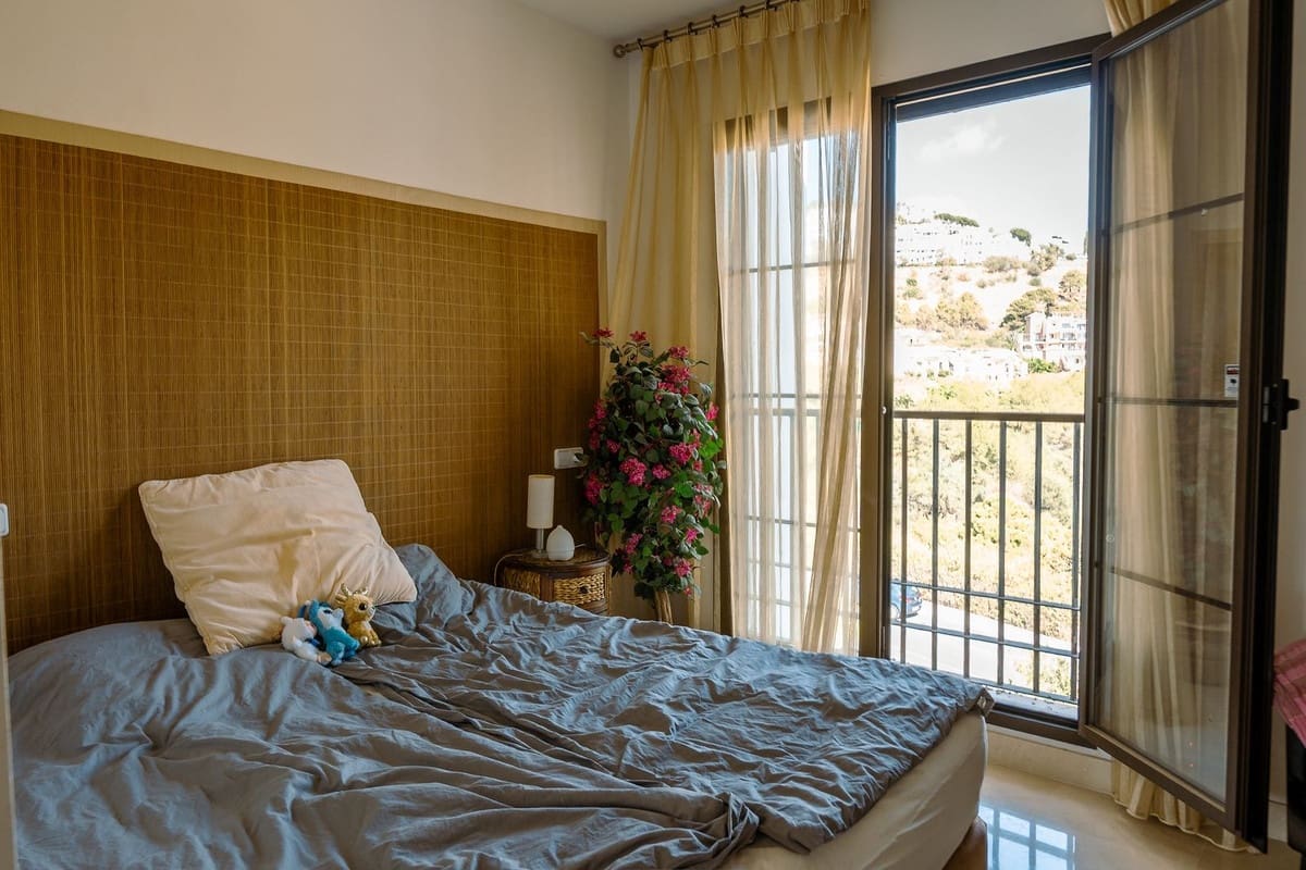 2 soverom Penthouse til salgs i Los Arqueros med svømmebasseng garasje - € 499 000 (Ref: 9325387)