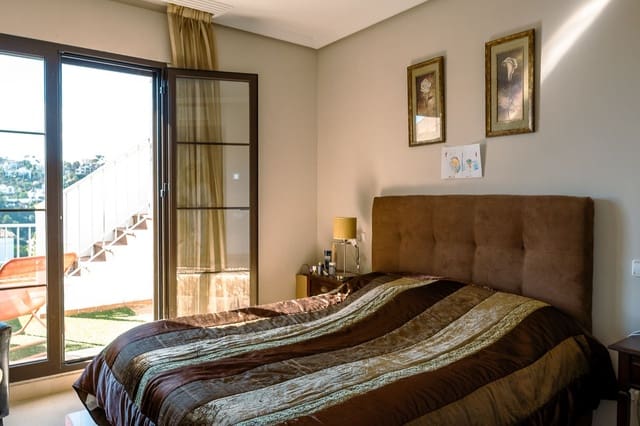 2 slaapkamer Penthouse te koop in Los Arqueros, Benahavís met zwembad garage - € 499.000 (Ref: 9325387)