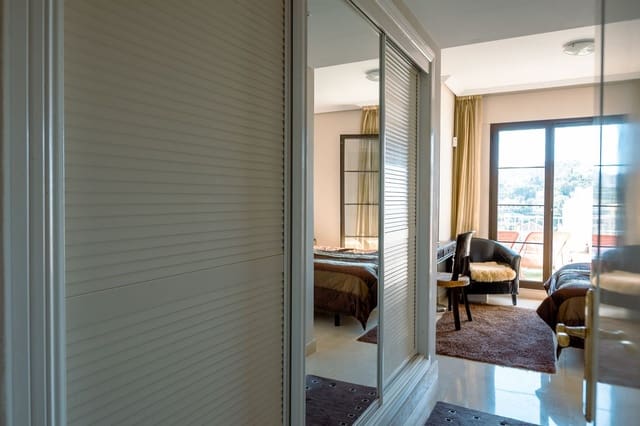 2 sovrum Takvåning till salu i Los Arqueros, Benahavís med pool garage - 465 000 € (Ref: 9325387)