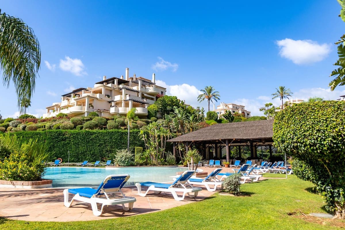 3 makuuhuone Huoneisto vuokrattavana paikassa Benahavis mukana 
autotalli - 3 950 € (Ref: 9331419)