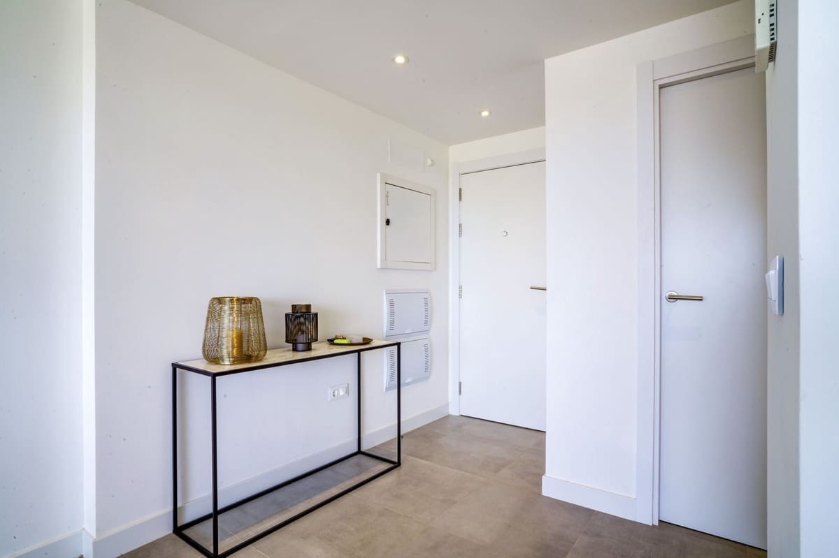 3 soverom Leilighet til salgs i Estepona med svømmebasseng garasje - € 1 400 (Ref: 9332699)