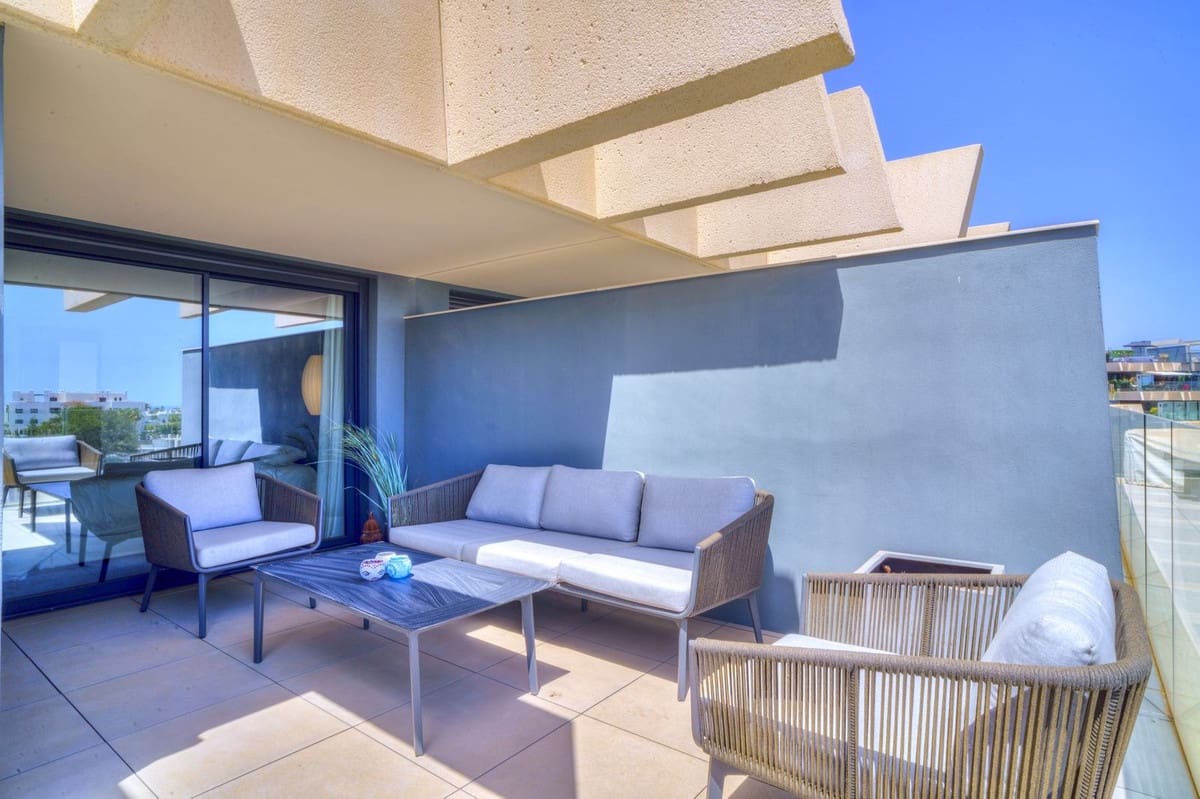 3 soverom Leilighet til salgs i Estepona med svømmebasseng garasje - € 1 400 (Ref: 9332699)