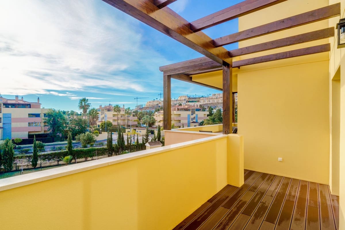 Appartement de 3 chambres de location de vacances à La Cala de Mijas avec piscine garage - 980 € (Ref: 9332700)