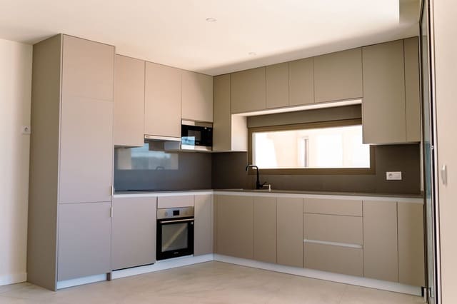 2 sovrum Lägenhet till salu i Centro, Estepona med pool garage - 515 000 € (Ref: 9357809)