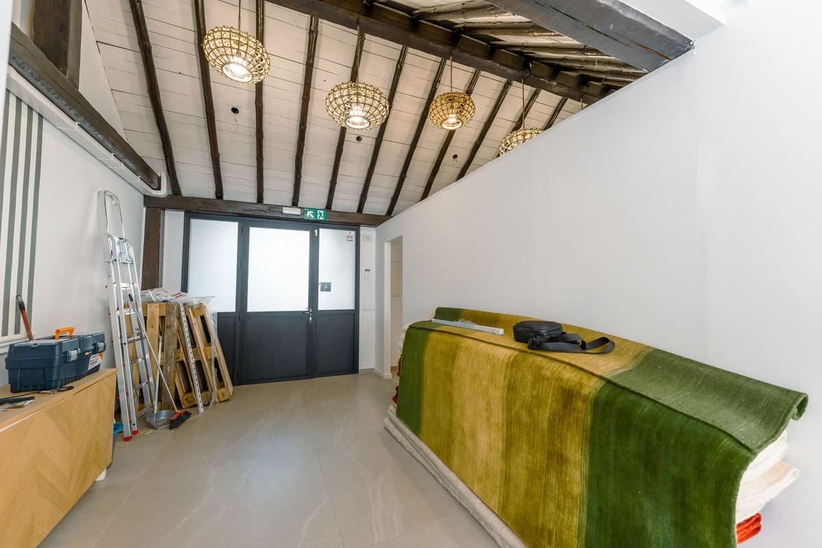 Commercieel te huur in Calahonda met garage - € 1.250 (Ref: 9379876)