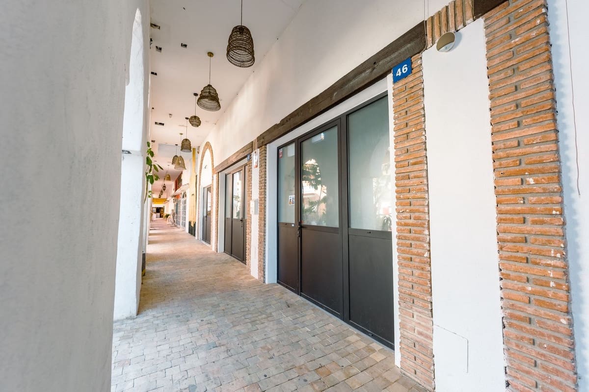 Commercieel te huur in Calahonda met garage - € 1.250 (Ref: 9379876)